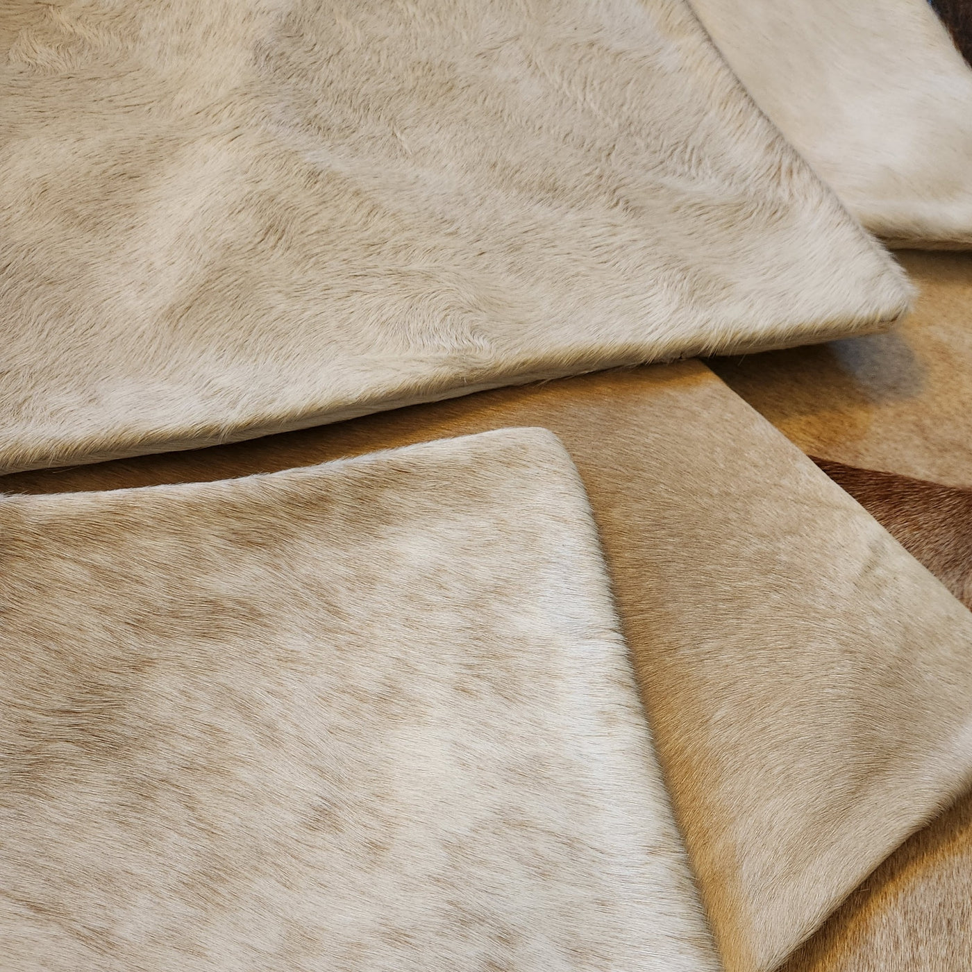 18x18 Toasted Marshmallow Palomino Genuine Cowhide Pillow Covers Double Sided Highlands Cowhide Pillow - Ranch Junkie Mercantile LLC 